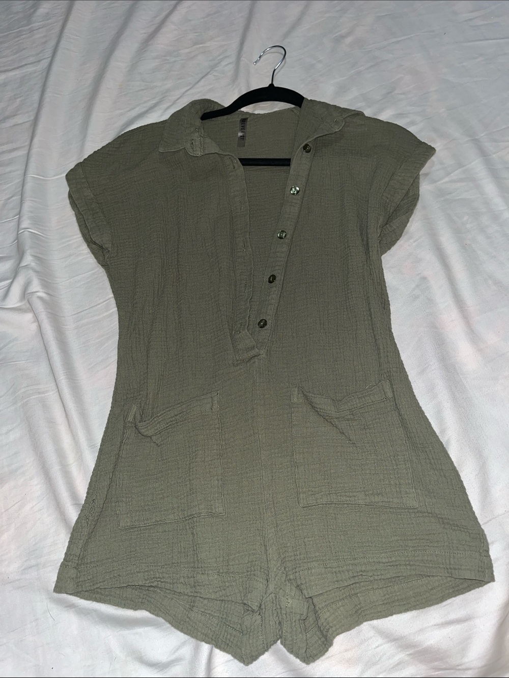 Forever 21 Olive Green Short-Sleeve Romper